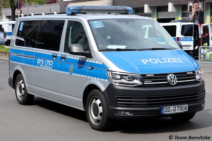 HGruKw - DD-Q7806