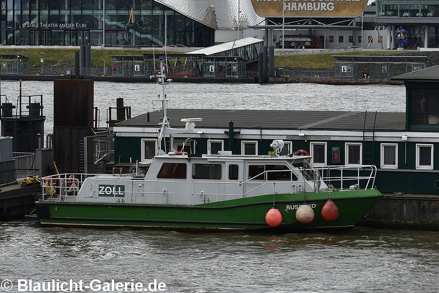 Zollboot - Bussard