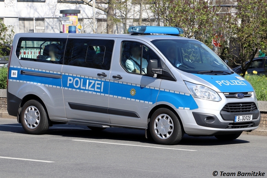 Kleinbus - B-30928